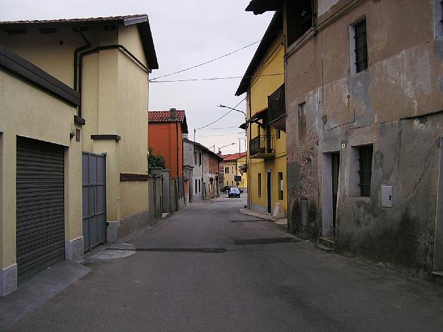 P6151484.JPG - The ancestral town of Salassa