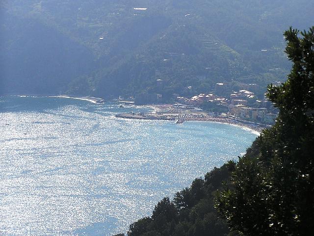 P6181573.JPG - Monterosso in the distance