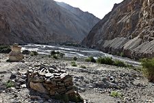 Approach to river crossing, near Markha, Hemis National Park, Ladakh, India (2012/08/02)